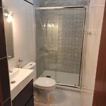 Bel Spacieux, Da Rocha, 200 M De La