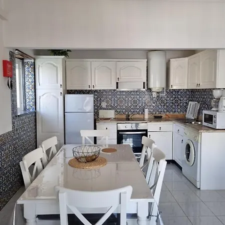 Bel Spacieux, Da Rocha, 200 M De La Portimão