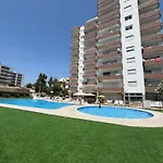 Bel Spacieux, Da Rocha, 200 M De La