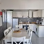 Bel Spacieux, Da Rocha, 200 M De La Portimão